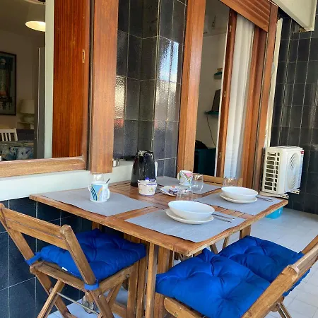 Апартаменты Esplanade Sea Side - Bicamere, 2 Terrazzi, Garage A Richiesta Градо