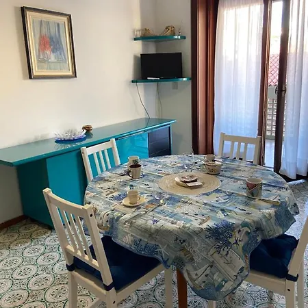 Esplanade Sea Side - Bicamere, 2 Terrazzi, Garage A Richiesta Апартаменты Градо